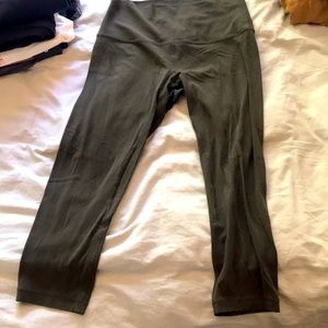 Lululemon crop leggings